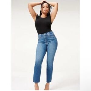 NWT Good American Good Classic jeans
